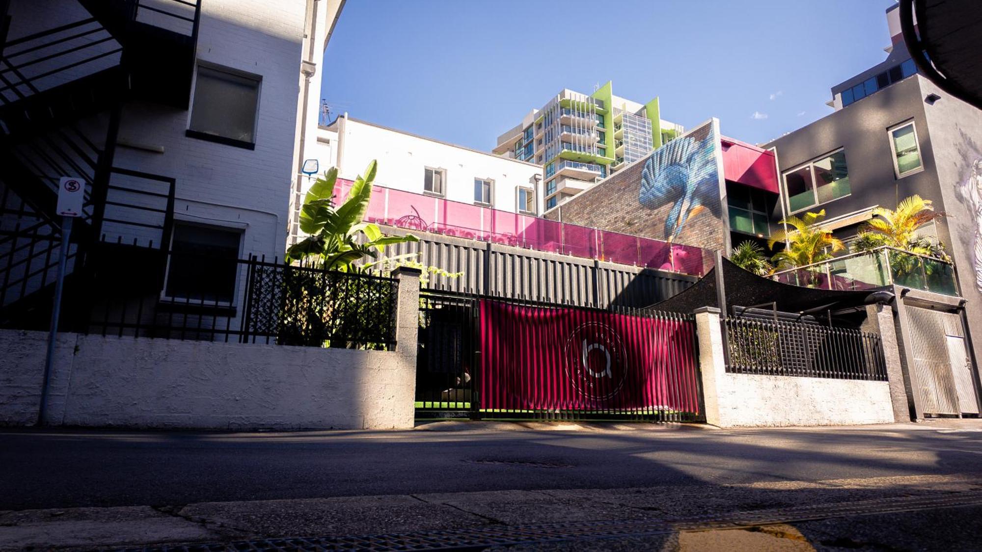 Brisbane Quarters Hostel Bagian luar foto